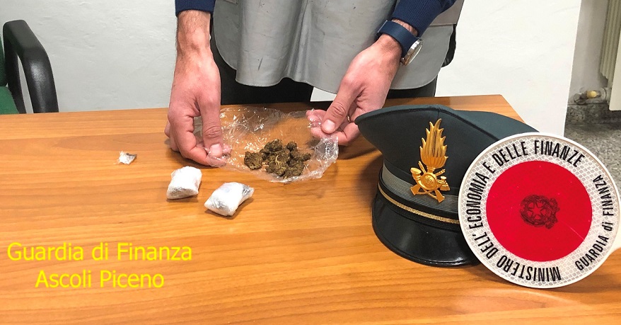 Spacciava droga al Colucci, <br> la Finanza becca un trentenne