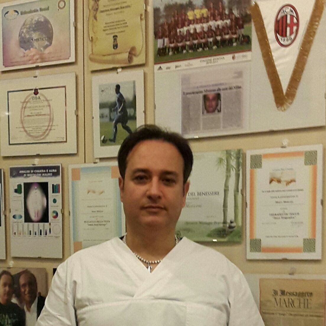Vip e calciatori da Misticoni<br> per guarire in tempi record <br> con il potere delle mani