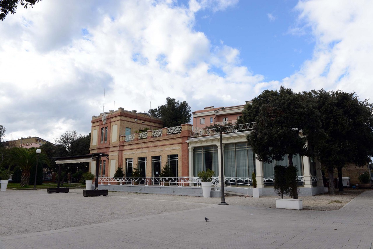 Lo chef Andrea Mosca <br> sbarca al Lido Cluana <br> di Civitanova