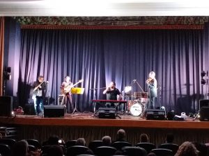 Lucio Matricardi e la sua band <br> alla rassegna teatrale cuprense Lucio Matricardi e la sua band <br> alla rassegna teatrale cuprense