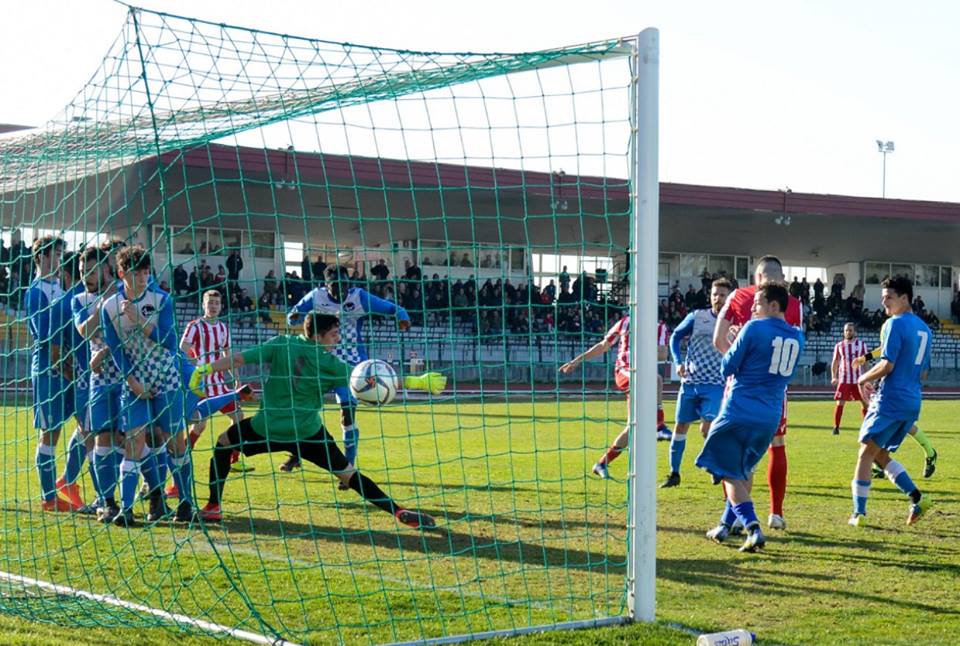 Atletico Ascoli ko a Macerata <br> e il Valdichienti scappa <br> Montalto accende la lotta salvezza