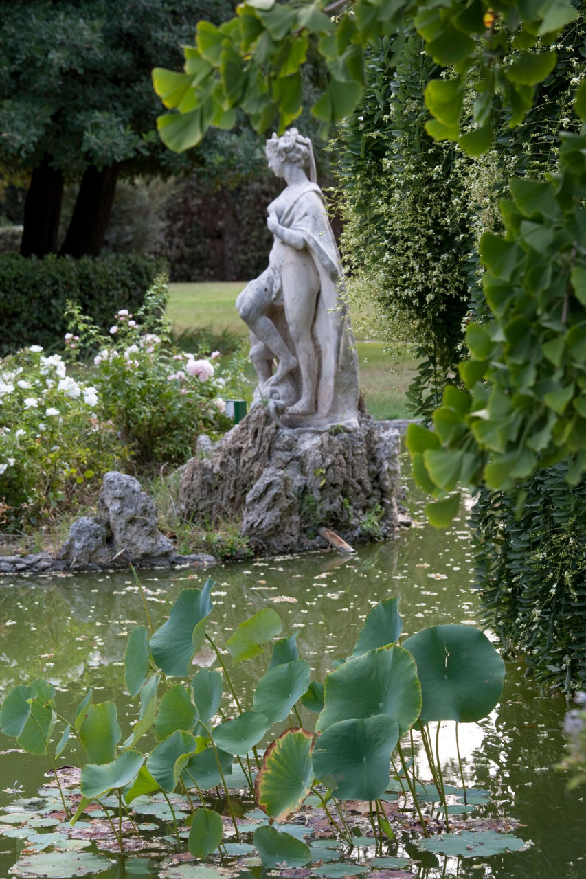 La principessa Panichi Pignatelli <br> e il giardino del borgo storico <br> protagonisti su Rai World