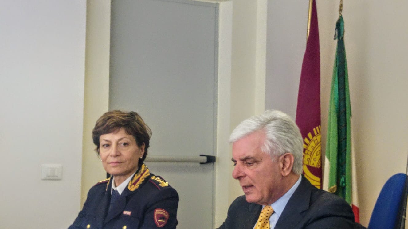 Va in pensione il questore Capocasa: <br> guidò gli investigatori <br> che scoprirono la banda <br> della Uno Bianca