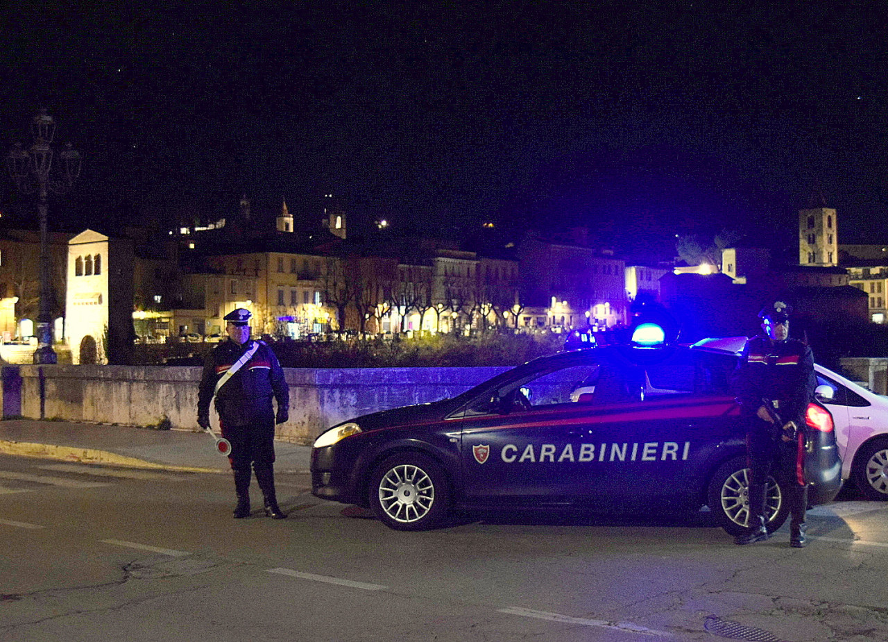 Arrestato un ragazzo di 20 anni: <br> addosso dosi di marijuana <br> pronte per essere spacciate