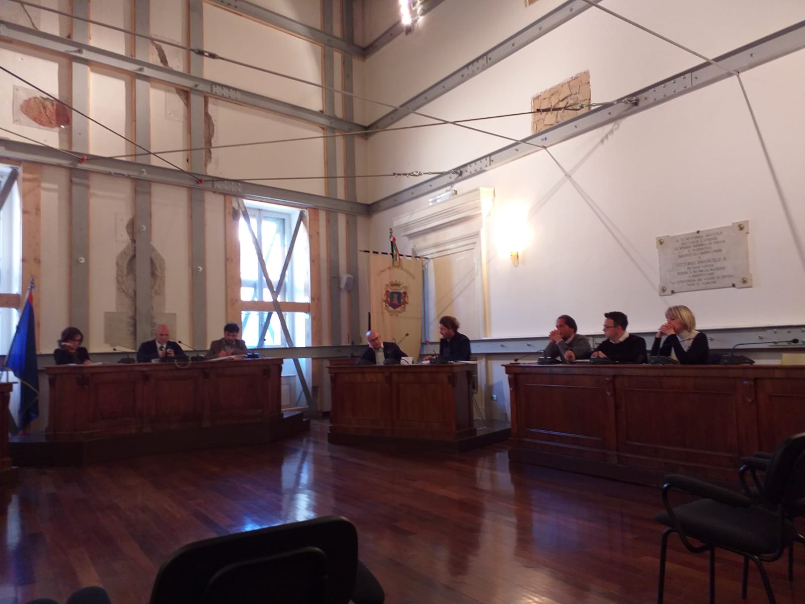Bagarre sul bilancio <br> di previsione che passa <br> con tre voti contrari