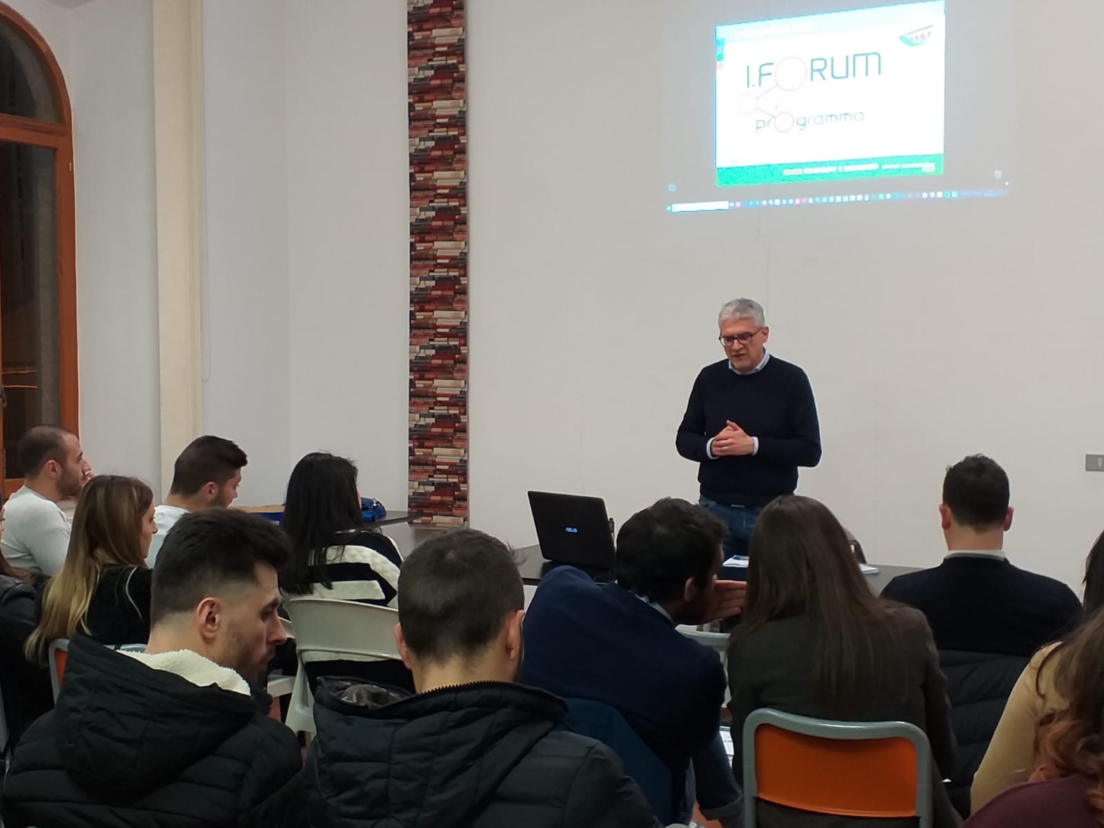 Un forum tra i giovani <br> per programmare il futuro