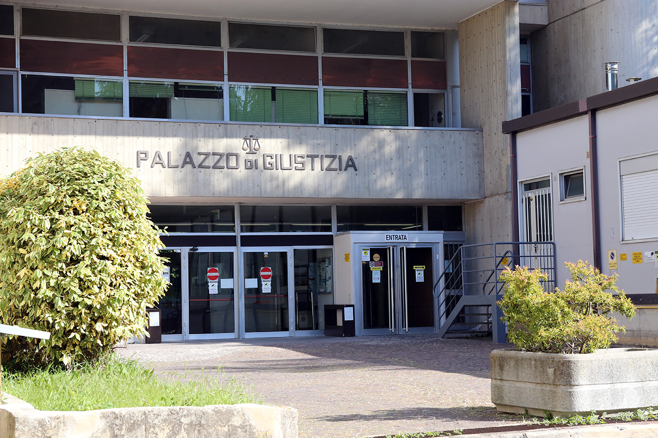 Atti sessuali su una minorenne, <br> 40enne finisce sotto accusa