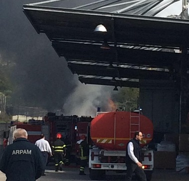 L’incendio alla Finproject <br> L’azienda: «Verificheremo <br> tutte le procedure <br> di sicurezza, un grazie ai Vigili del fuoco»