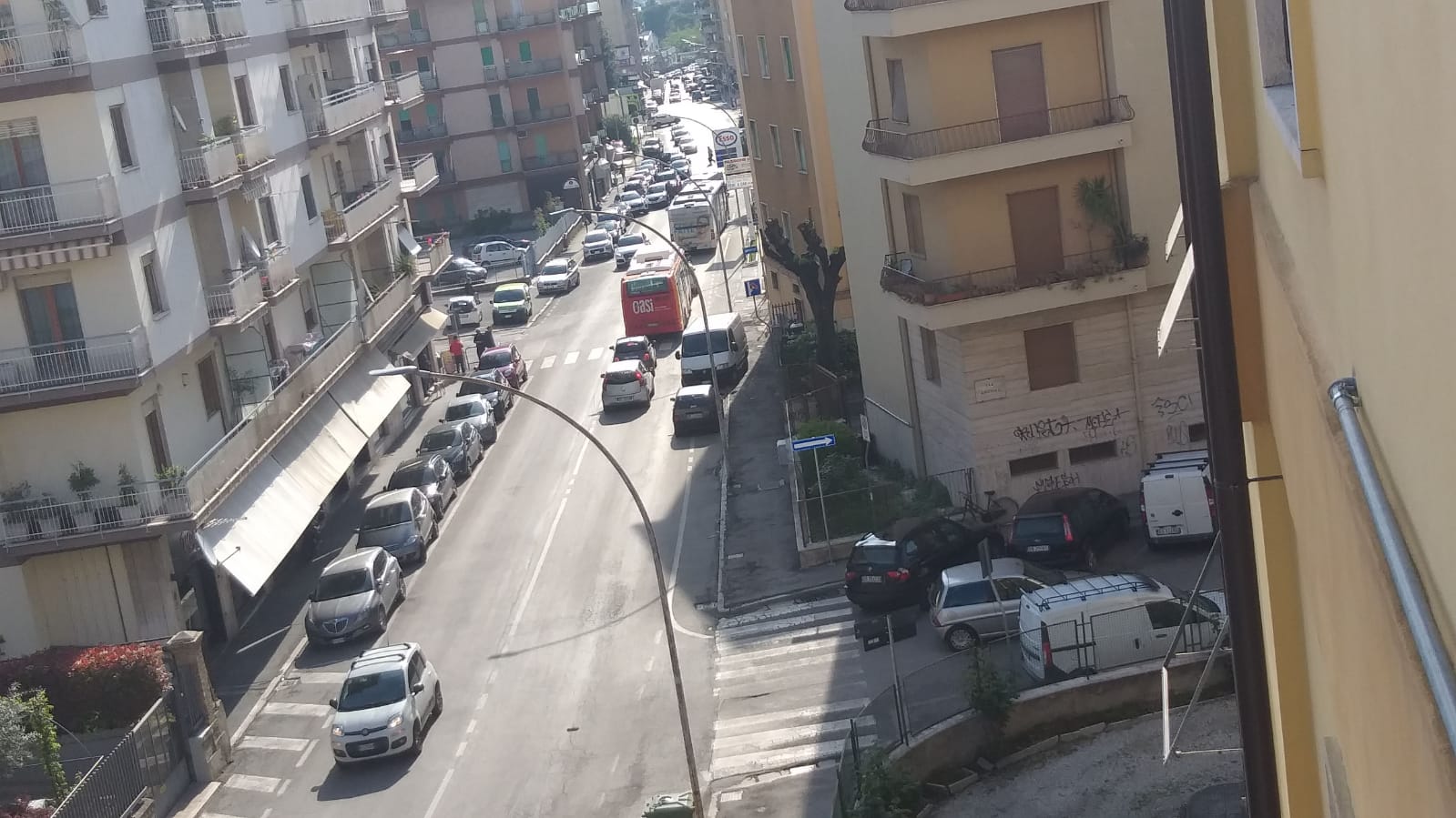 Ottantenne travolto <br> da un’auto in via Mari, <br> trasferito in eliambulanza al Torrette