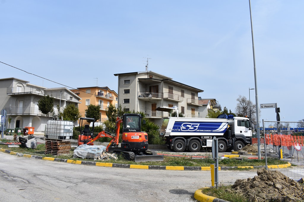 Piano asfalti, <br> lavori in via Pascoli <br> e in via Saba