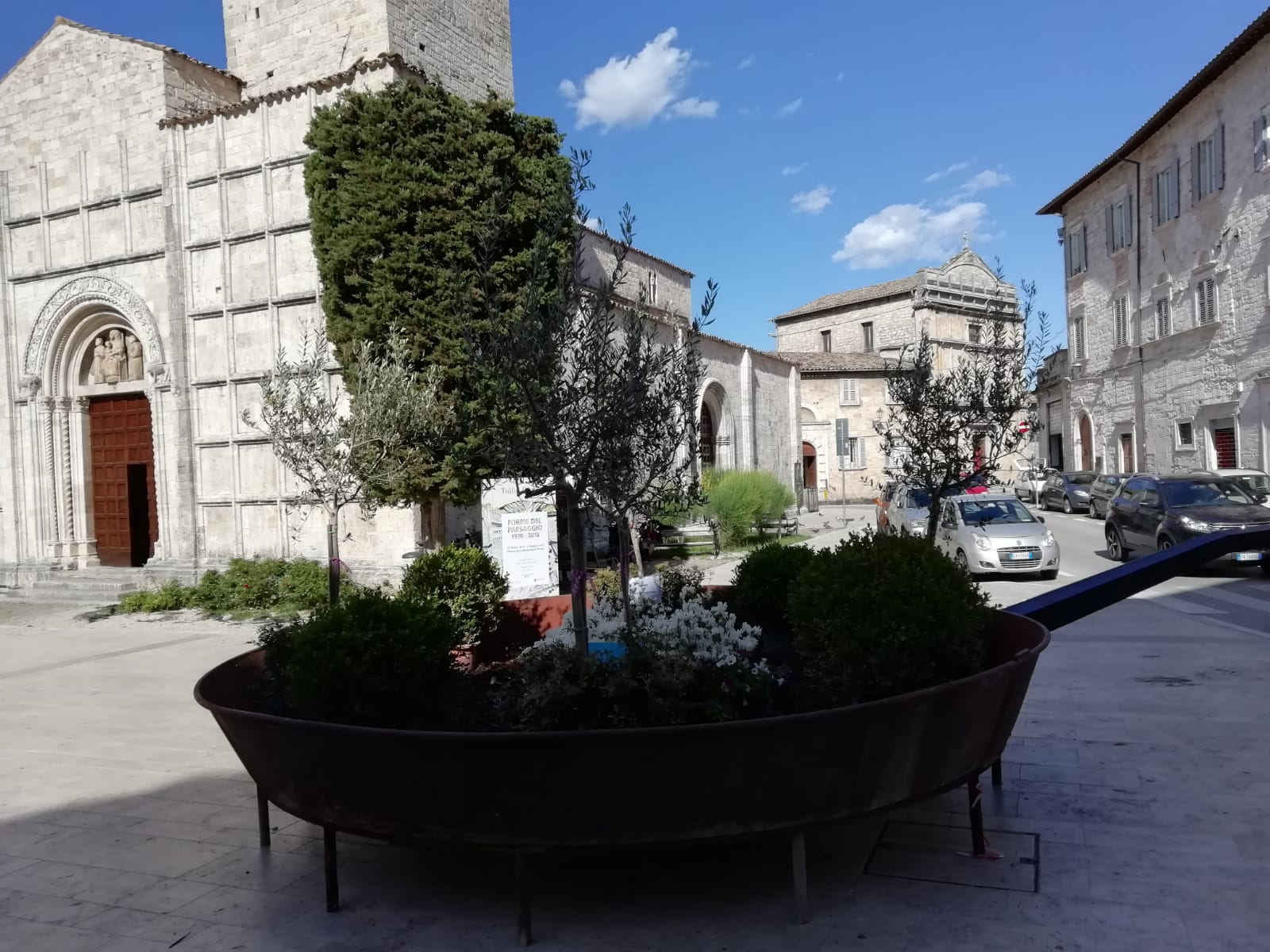 Il centro storico diventa <br> più verde grazie ad Ecoinnova <br> C’è anche la padella gigante