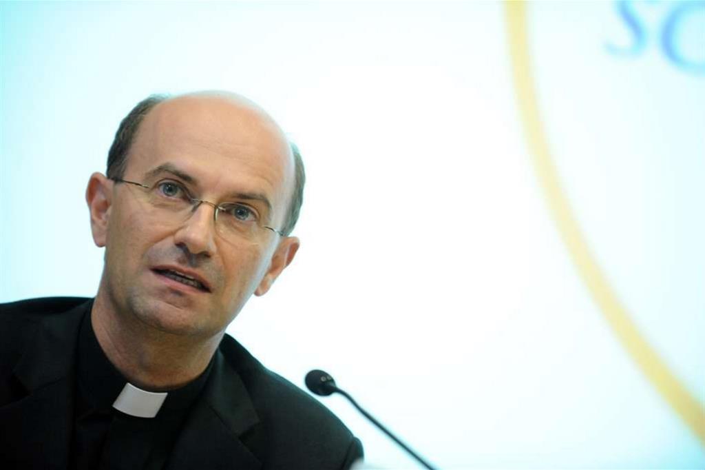 Il vescovo Stefano Russo <br> lascia la Diocesi di Fabriano