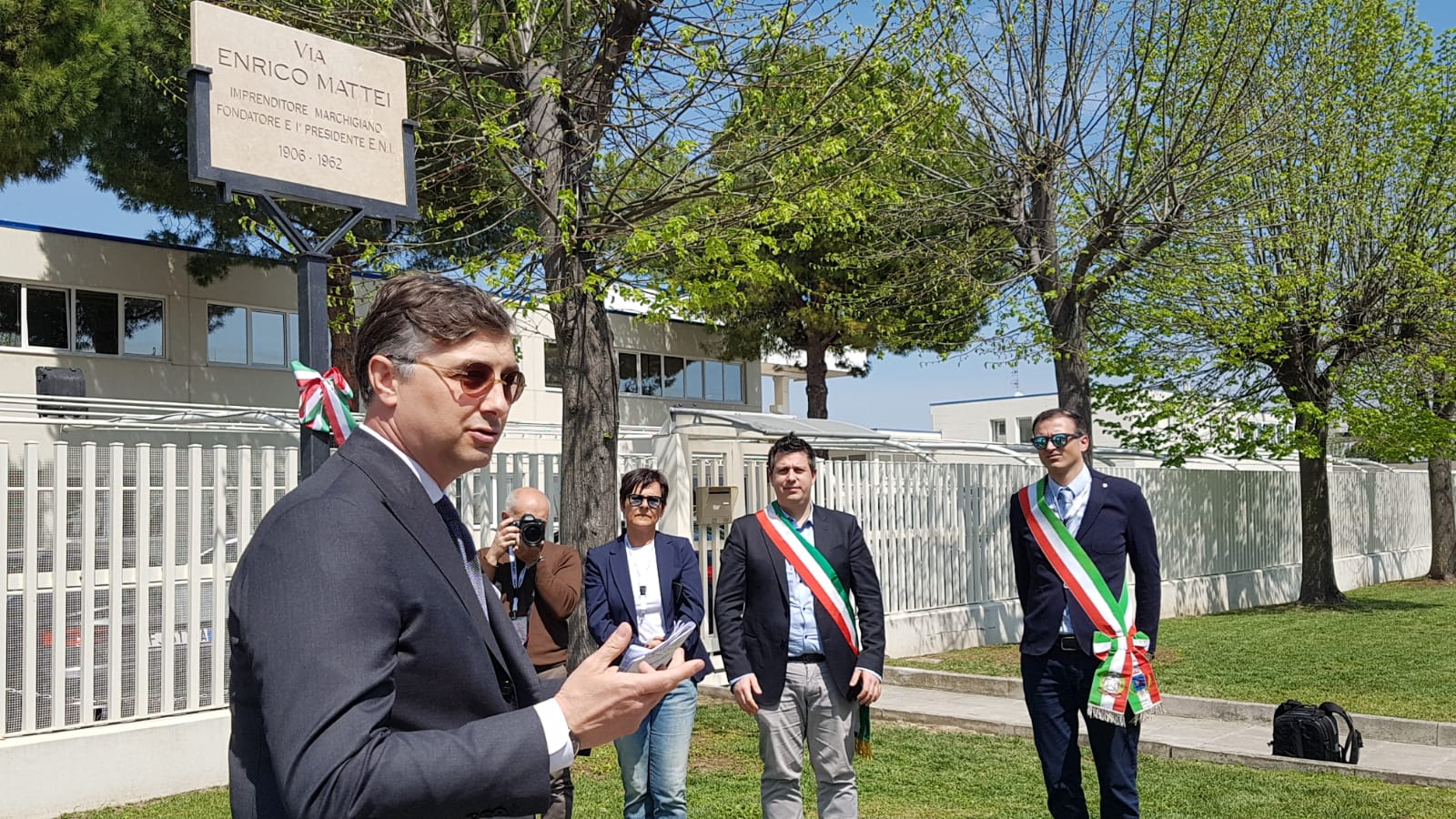 Ascoli celebra Enrico Mattei <br> e il premier Conte chiama <br> Vecchiola per complimentarsi