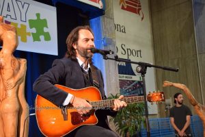 L’annuncio di Neri Marcorè: <br> «In cantiere nuovo RisorgiMarche»  <span> (Video) </span>
