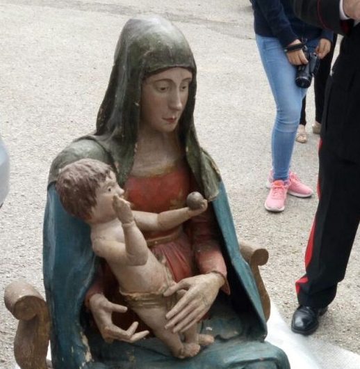 La “Madonna col Bambino” <br> rubata a Roccafluvione nel 1982 <br> sarà restaurata a Montecassiano