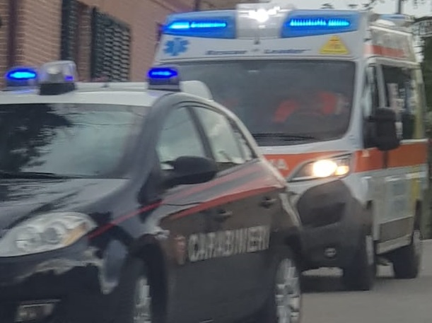 Tragedia all’alba, si toglie <br> la vita gettandosi nel vuoto