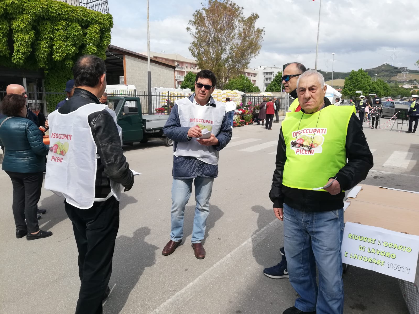 Festa del lavoro festeggiata <br> da… “Disoccupati Piceni”