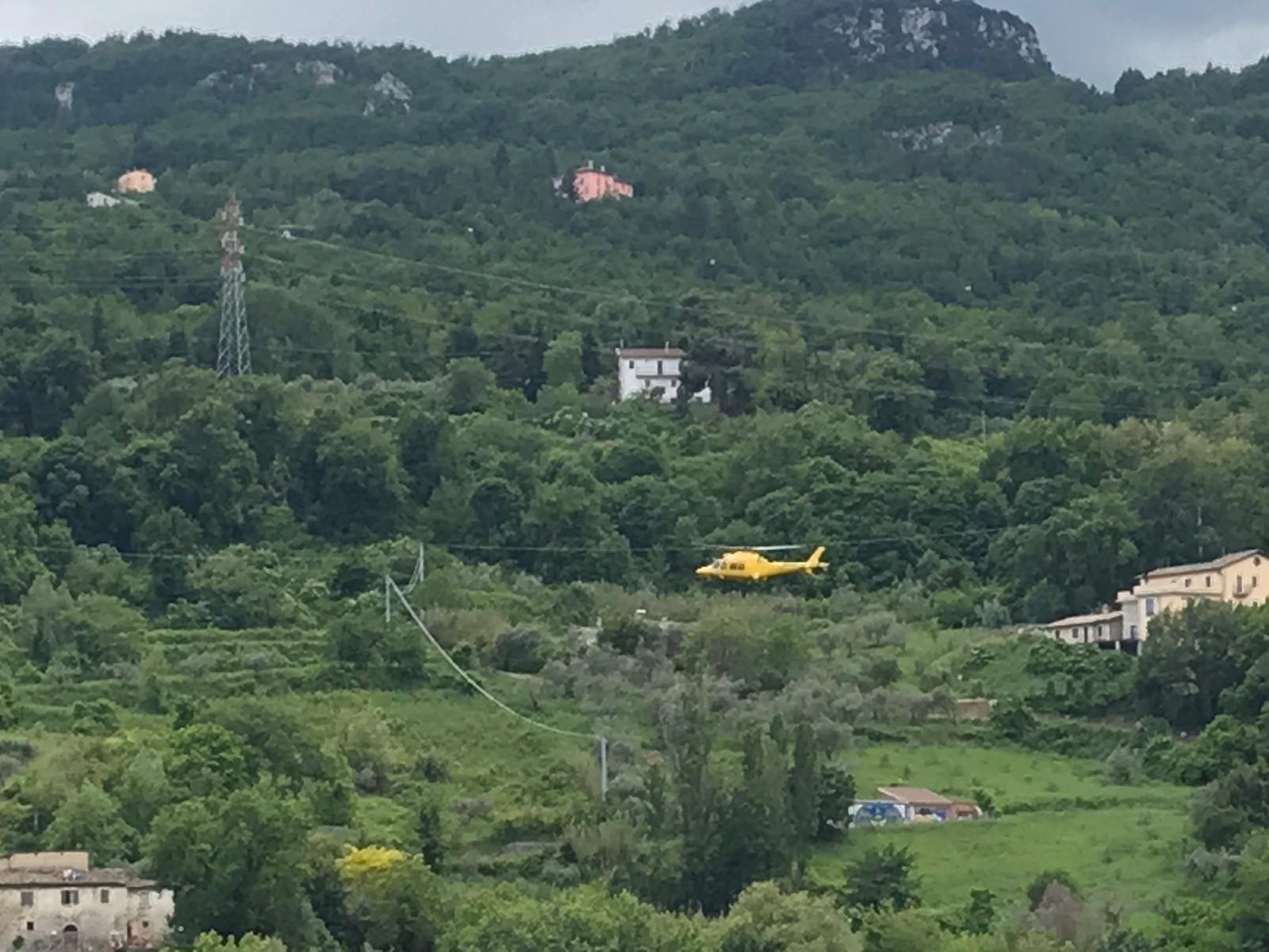 Fuori strada, una donna ferita <br> alle Palombare: arriva l’eliambulanza <span> (Foto e Video)