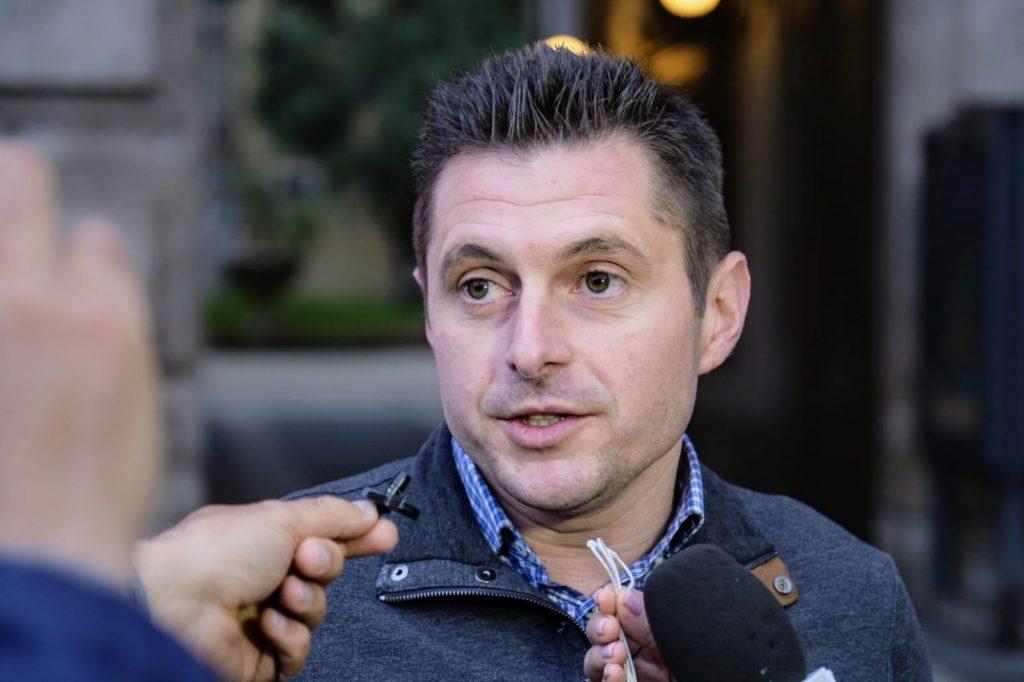 Fioravanti acclamato come vincitore <br>«Noi siamo il vero centrodestra» <br> Caso nazionale per il ballottaggio “fratricida”