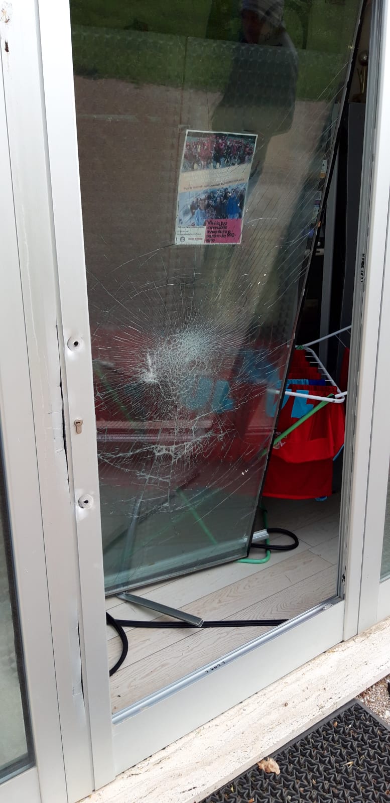 Ladri in azione all’ex Tirassegno: <br> danni ingenti, bottino 50 euro