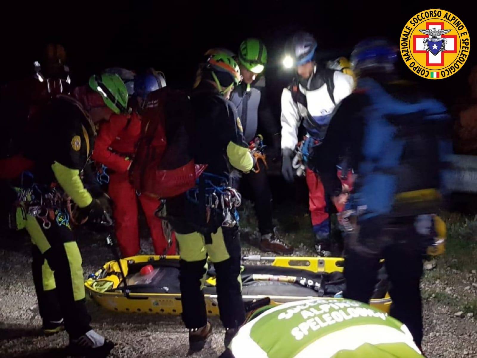 Quindici soccorritori marchigiani <br> in Abruzzo per salvare <br> un escursionista ferito