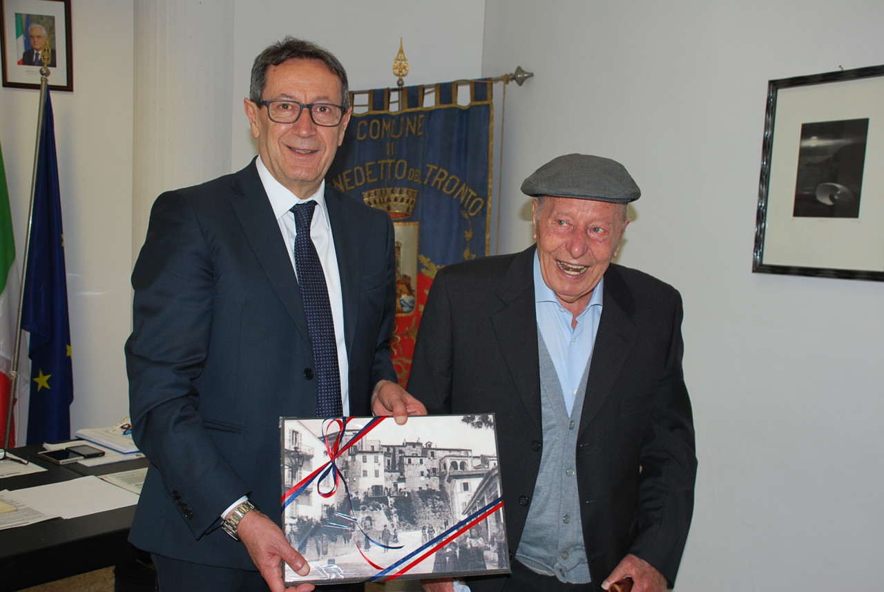 «L’omaggio per i cento anni? Vengo io» <br> Ivo Fede fa la sorpresa al sindaco