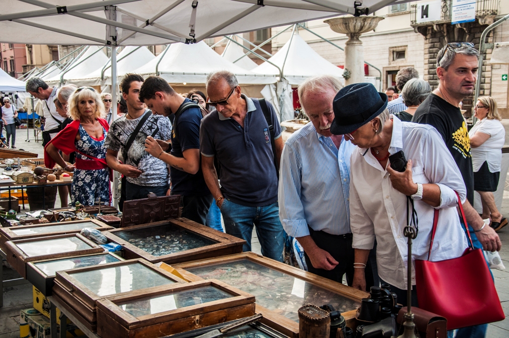 Mercatino Antiquario <br> per salutare l’estate