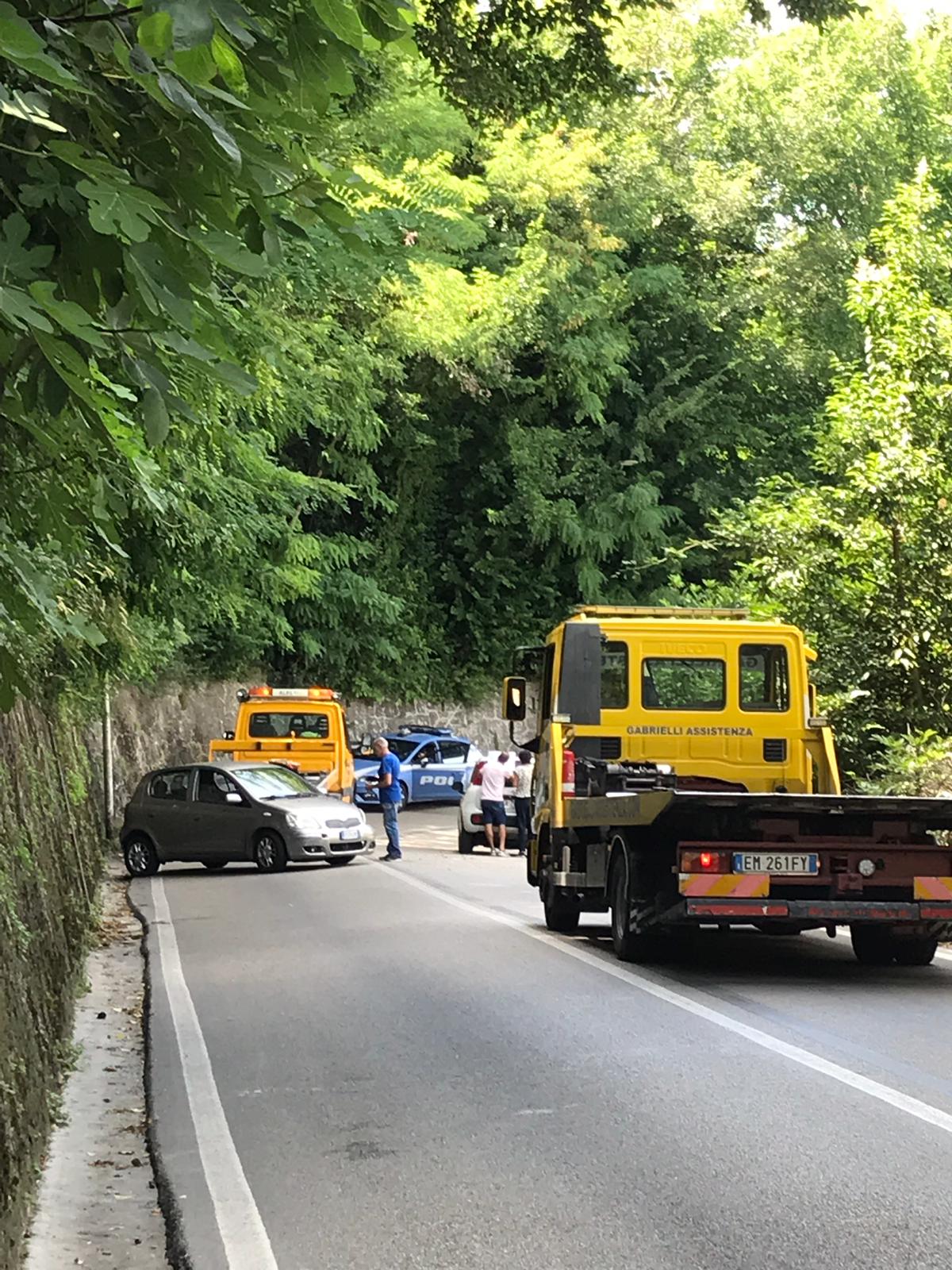 Ancora un incidente in via Ricci, <br> la strada più a rischio della città