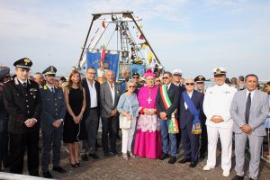 Processione in mare dei pescherecci, <br> partecipazione da record <br> <span> (Video e Fotogallery)