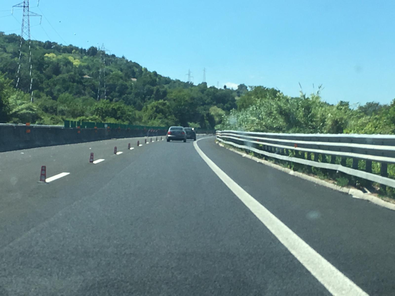 Piazzola di sosta pericolosa: <br> da chiudere o da spostare