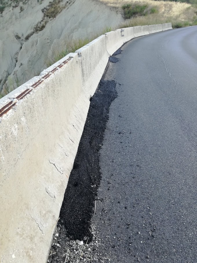 Basta pezze sulla strada provinciale, <br> la denuncia di “Progetto paese”