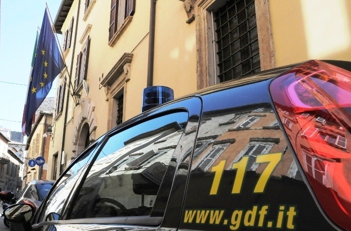Operava i pazienti senza laurea: <br> scoperto e denunciato falso dentista
