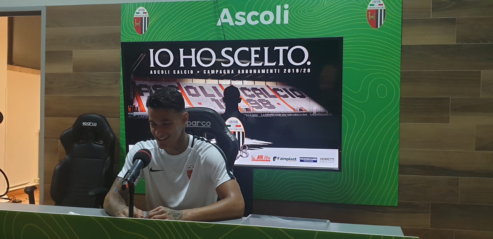 Scamacca: «Davanti c’è buona intesa» <br> Brosco: «Ci tenevo a partire con il gol»