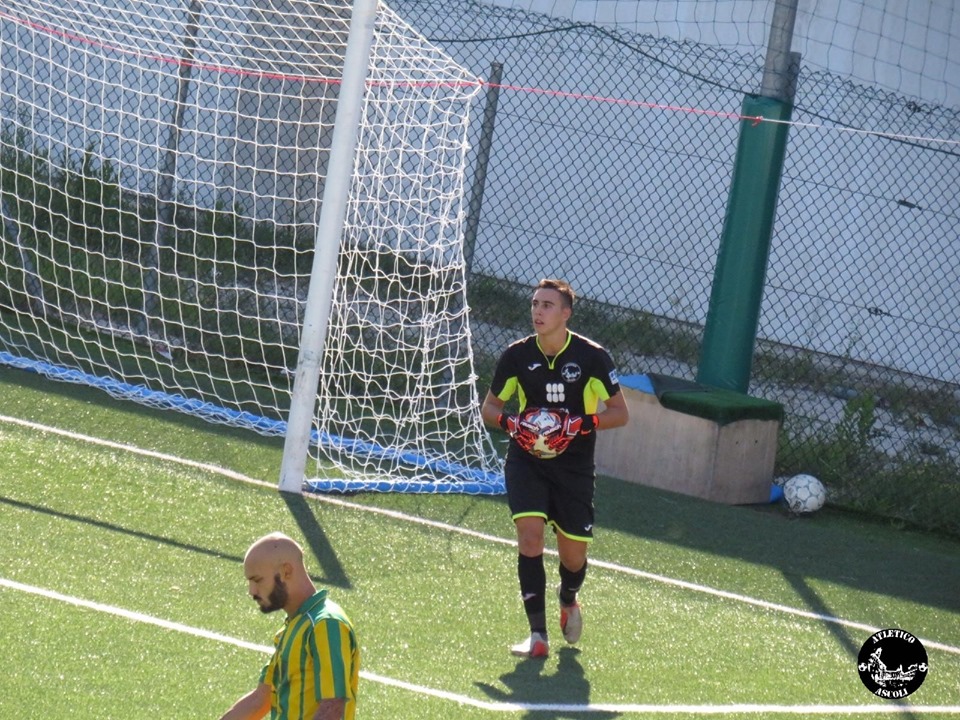 L’Atletico Ascoli fa chiarezza: <br> «A Loreto subìte aggressioni vili, <br> la gara non si doveva riprendere»