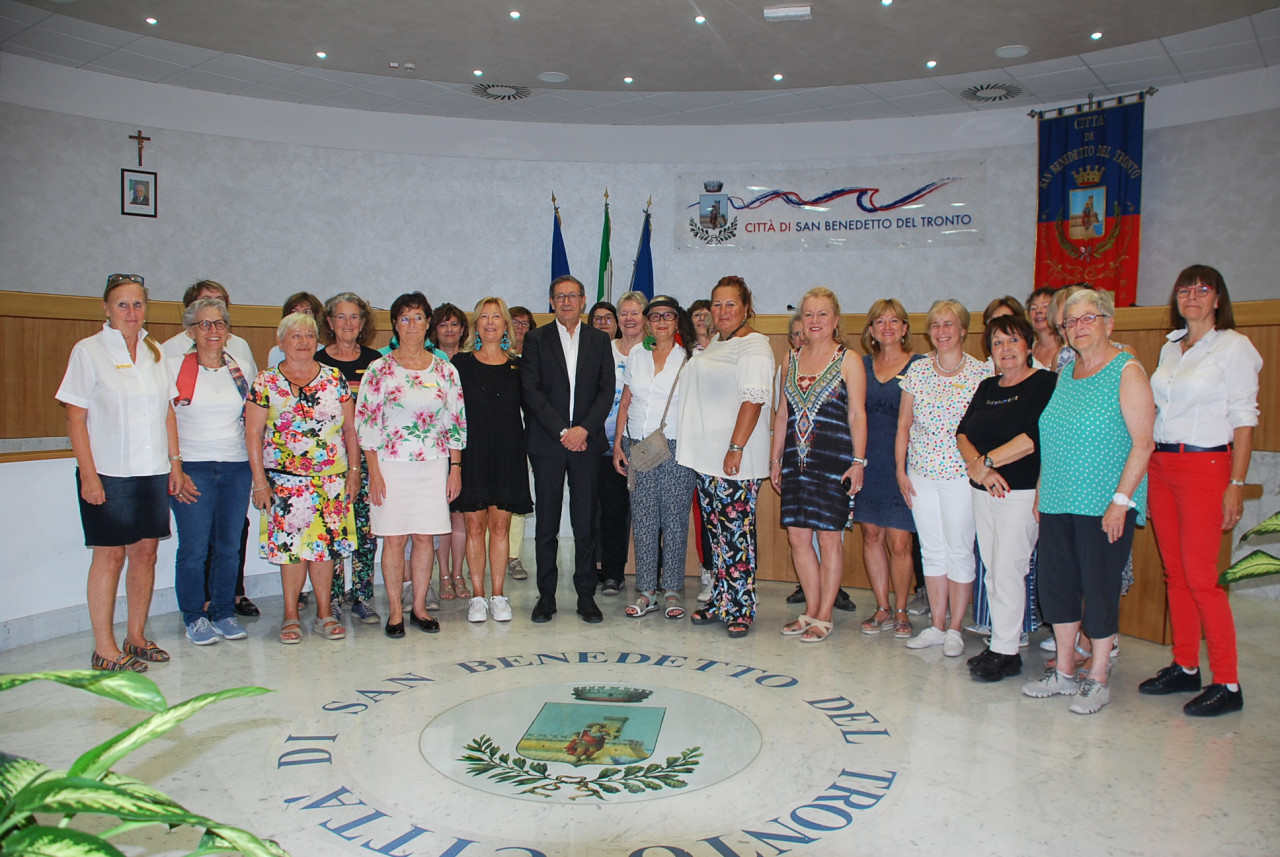 Direttamente dal Lussemburgo, <br> il Soroptimist <br> per le imprese femminili del cratere