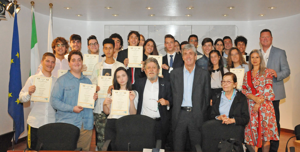 Progetto “English 4U”, <br> diploma anche agli studenti <br> del “Fazzini-Mercantini”