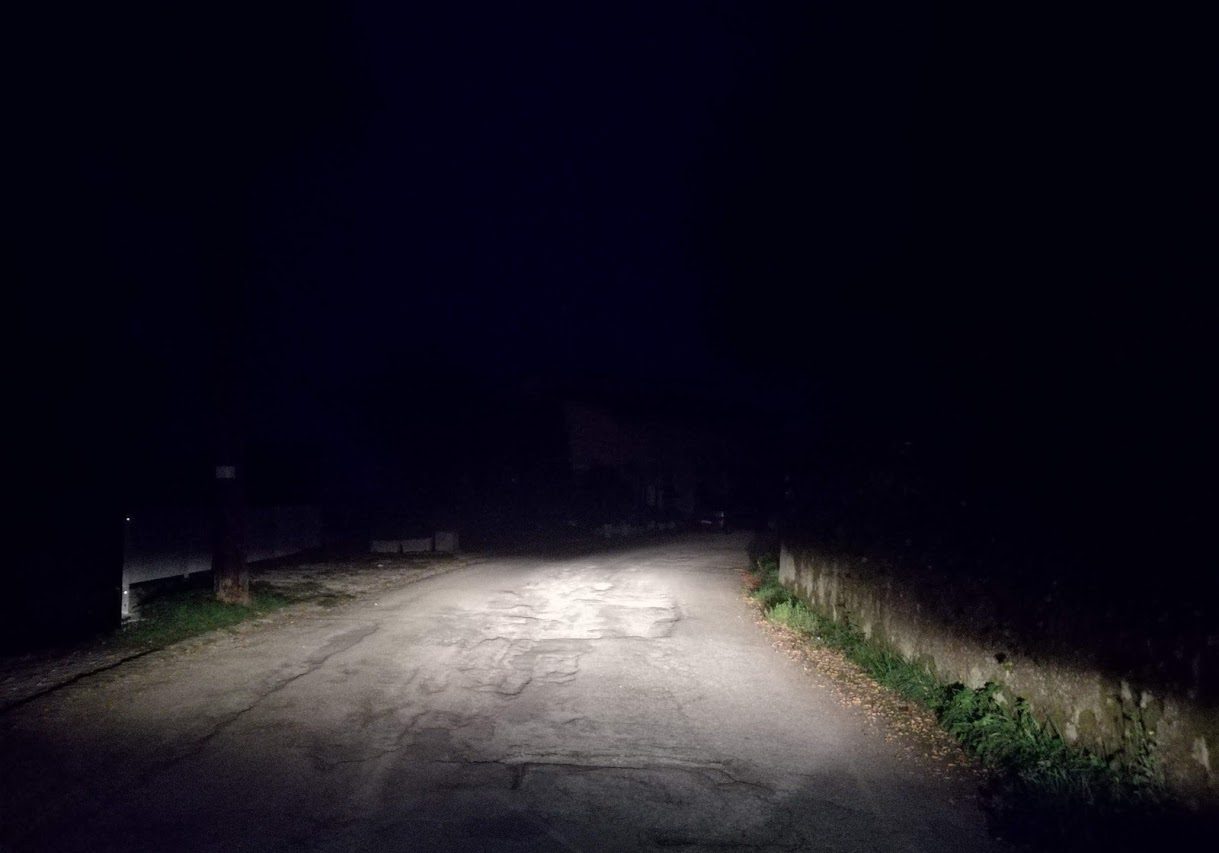 “Progetto Paese” denuncia: <br> «Via Camei al buio <br> da due settimane»