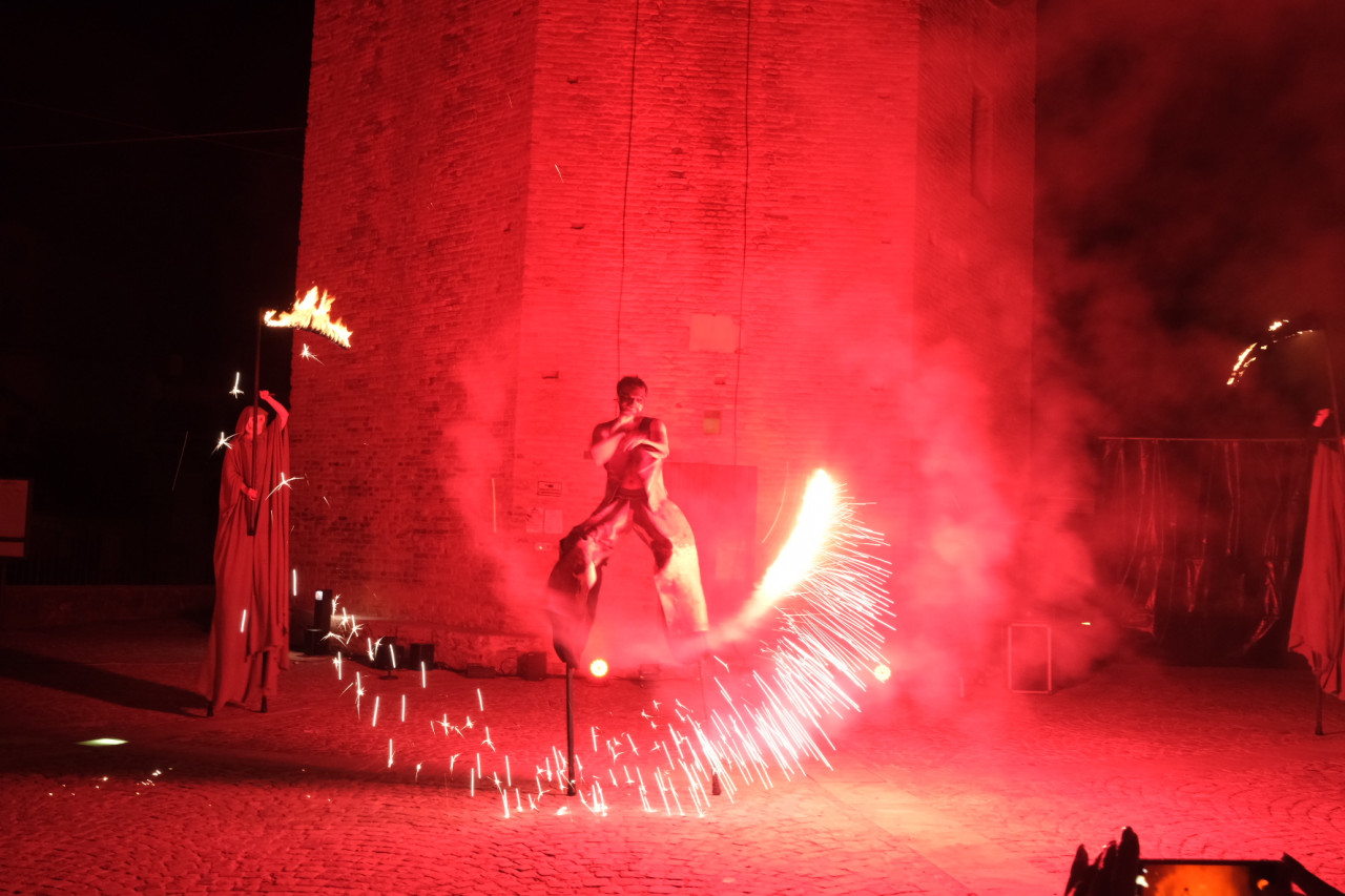 Boom di presenze, <br> la festa del Patrono <br> fa fuoco e fiamme <span> (Fotogallery)