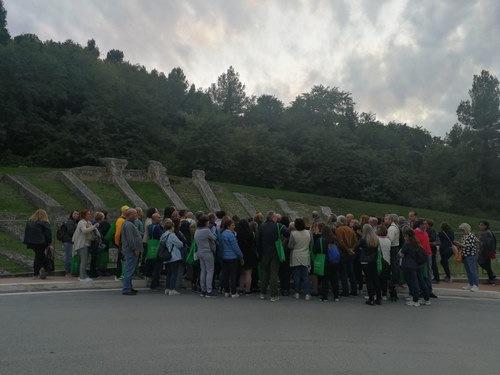 “Ascoli romana”, <br> duecento persone <br> alla camminata culturale