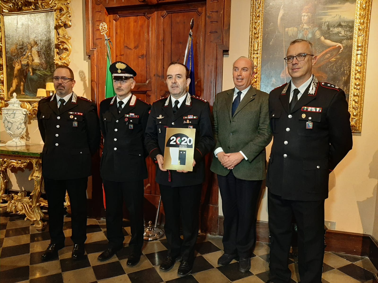 Carabinieri, il calendario 2020 <br> un’autentica opera d’arte