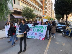 Sciopero mondiale per il Clima, <br> studenti sambenedettesi in corteo <br> <span> (Foto e video)