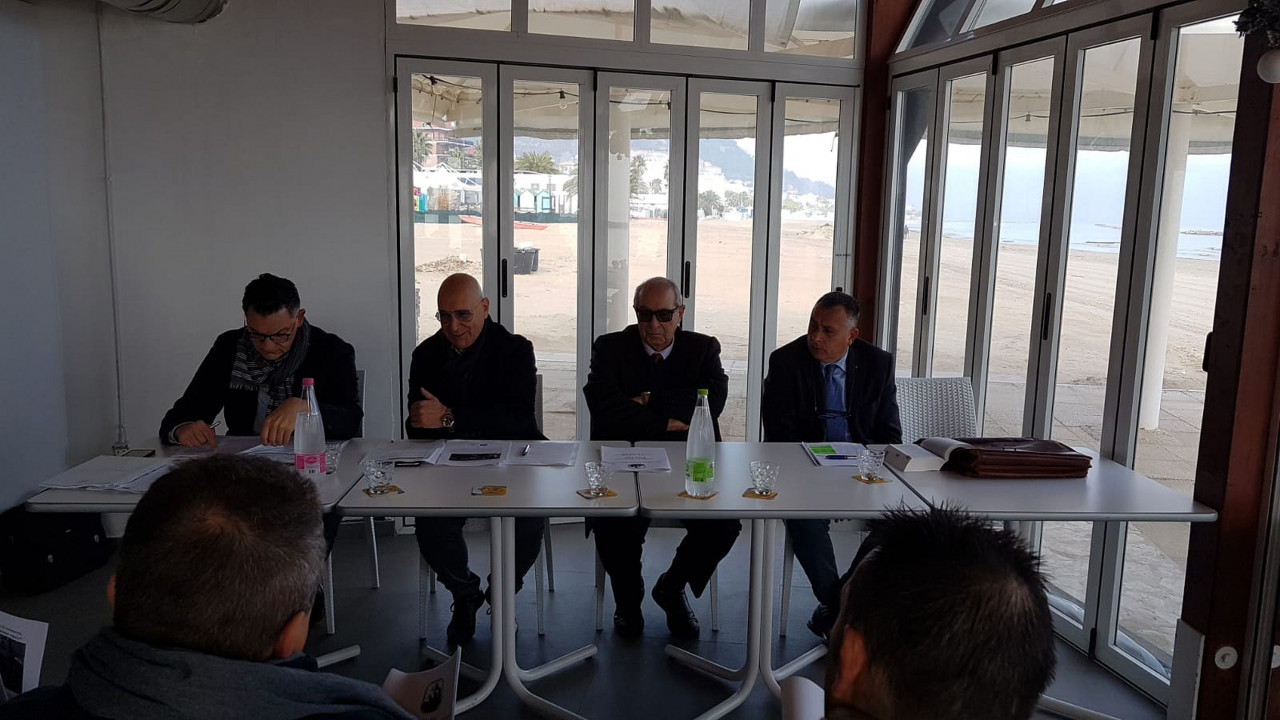 Gli agenti di commercio <br> della provincia in assemblea