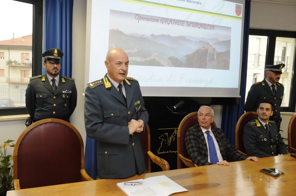 Maxi frode con fatture false, <br> sequestri preventivi per 11 milioni <br> Nei guai anche un commercialista <br> (Video)