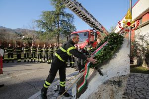 Vigili del fuoco, la festa di Santa Barbara <br> nel ricordo dei colleghi <br> morti ad Alessandria <br> <span> (Foto e video)