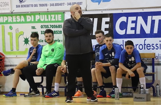 HC Monteprandone, <br> primo semaforo rosso