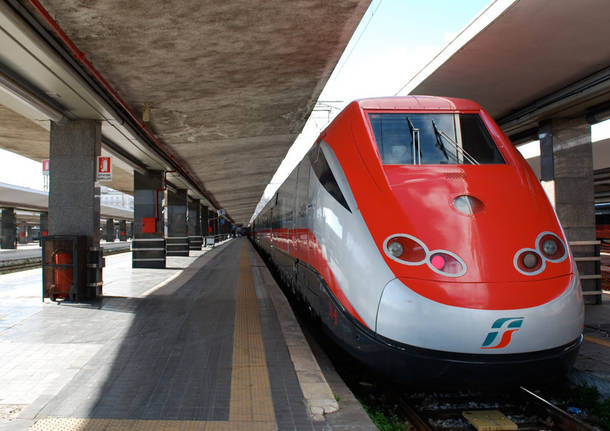 Verso l’abbattimento delle distanze:<br> Frecciarossa ferma due volte in Riviera