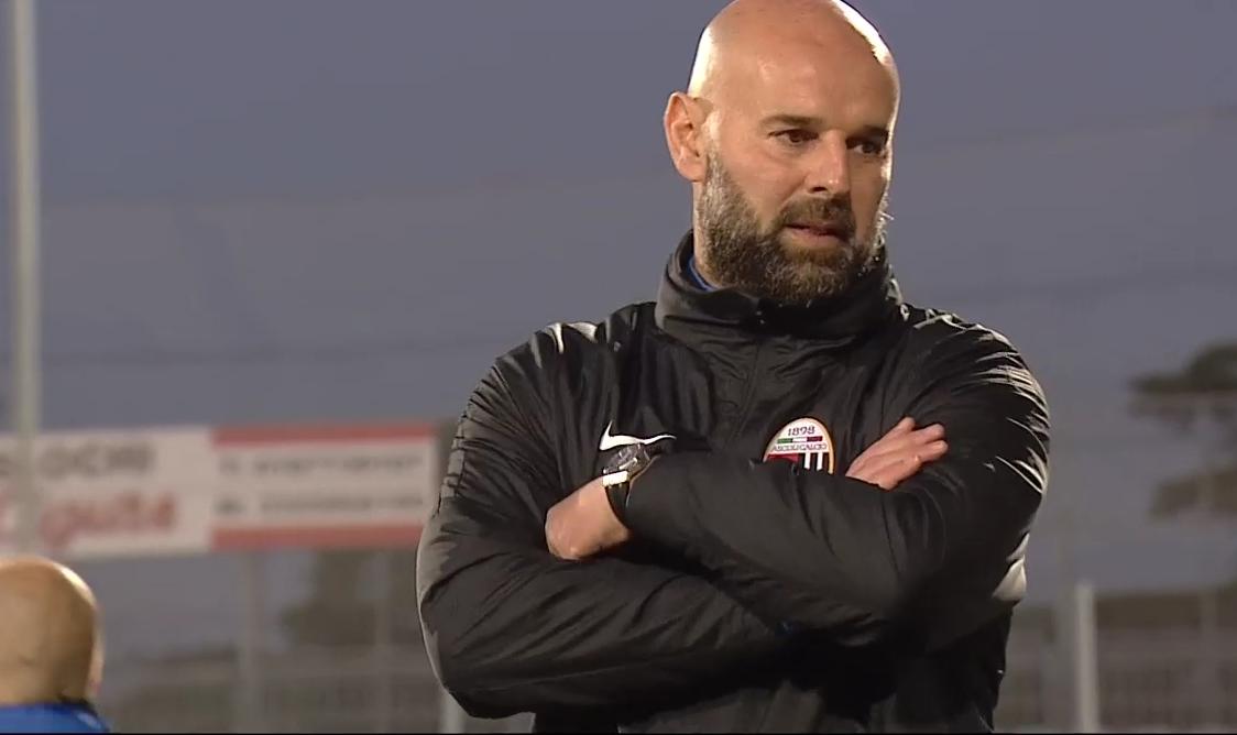 Ascoli, Stellone: «Gara dai due volti: <br> noi bene per 55 minuti, <br> dopo il rosso ci siamo abbassati»