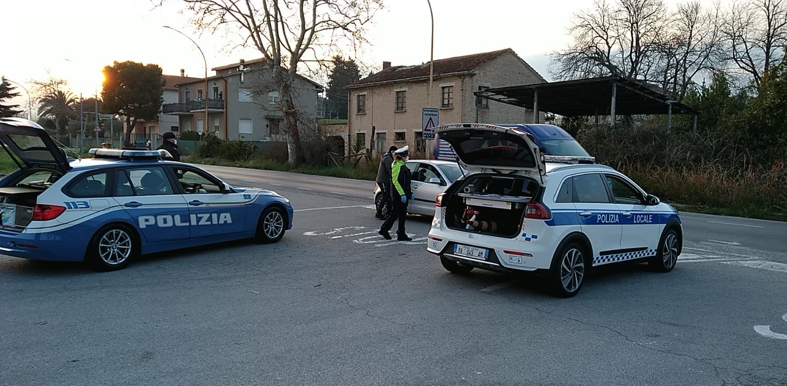 Gestione emergenza: <br> finora 16.349 persone <br> e 9.125 esercizi commerciali controllati, <br> le sanzioni sono 334