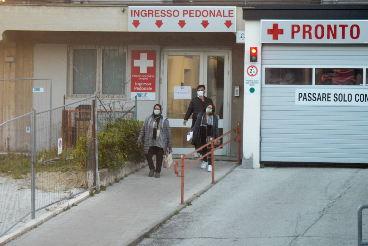 Covid-19, ancora 31 morti <br> negli ospedali marchigiani