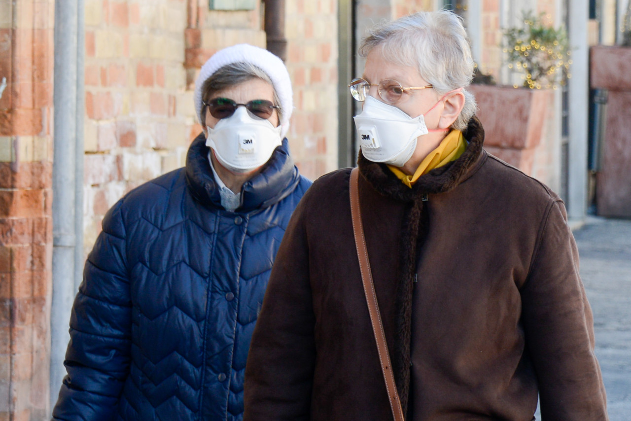 Maxi decreto Coronavirus, <br> nella bozza 113 articoli: <br> famiglie, imprese e mascherine